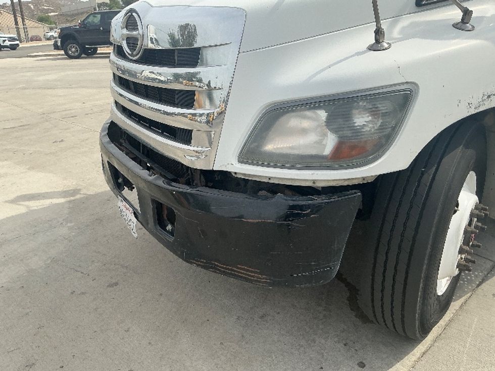 Flatbed Truck-Light and Medium Duty Trucks-Hino-2018-268-Fontana-CA-285,600\n\t\tmiles-$ 32,750 - Image 25