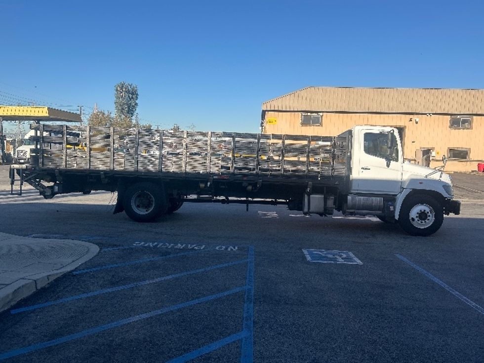 Flatbed Truck-Light and Medium Duty Trucks-Hino-2018-268-Fontana-CA-311,687\n\t\tmiles-$ 26,500 - Image 15