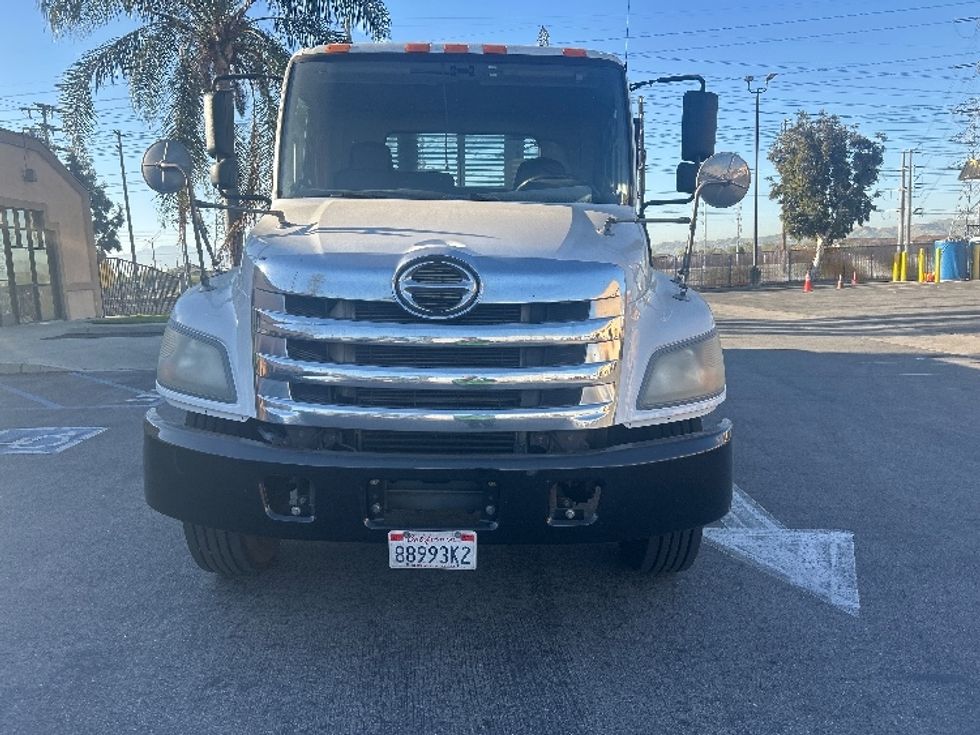 Flatbed Truck-Light and Medium Duty Trucks-Hino-2018-268-Fontana-CA-311,687\n\t\tmiles-$ 26,500 - Image 2