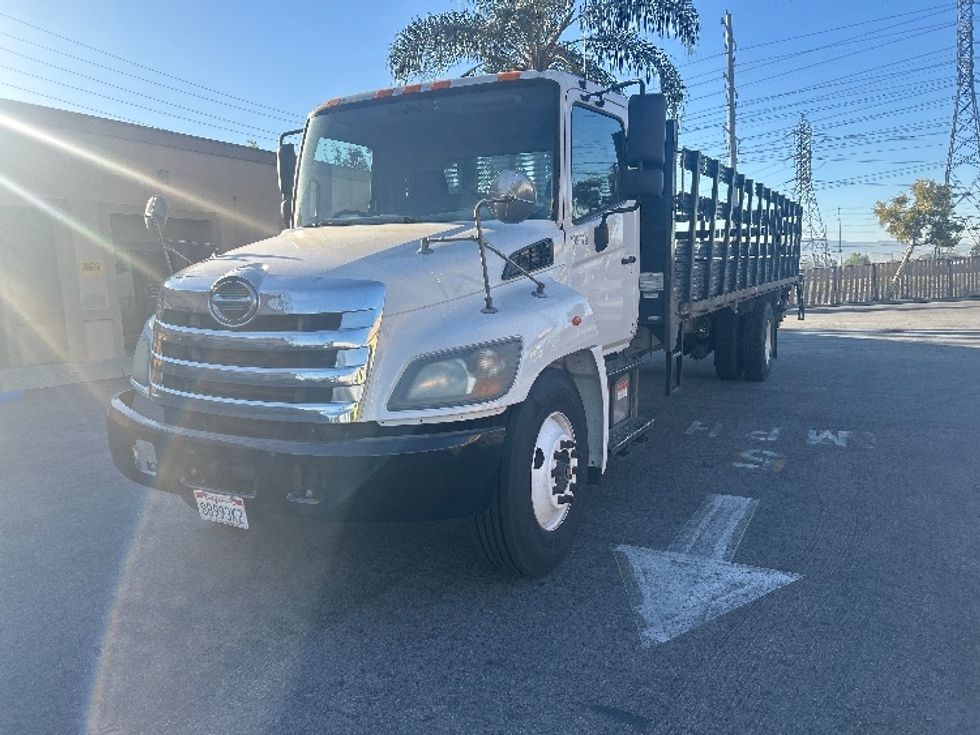 Flatbed Truck-Light and Medium Duty Trucks-Hino-2018-268-Fontana-CA-311,687\n\t\tmiles-$ 26,500 - Image 3