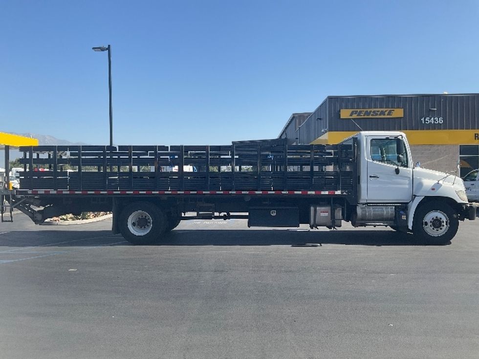 Flatbed Truck-Light and Medium Duty Trucks-Hino-2018-268-Montebello-CA-309,323\n\t\tmiles-$ 31,750 - Image 15