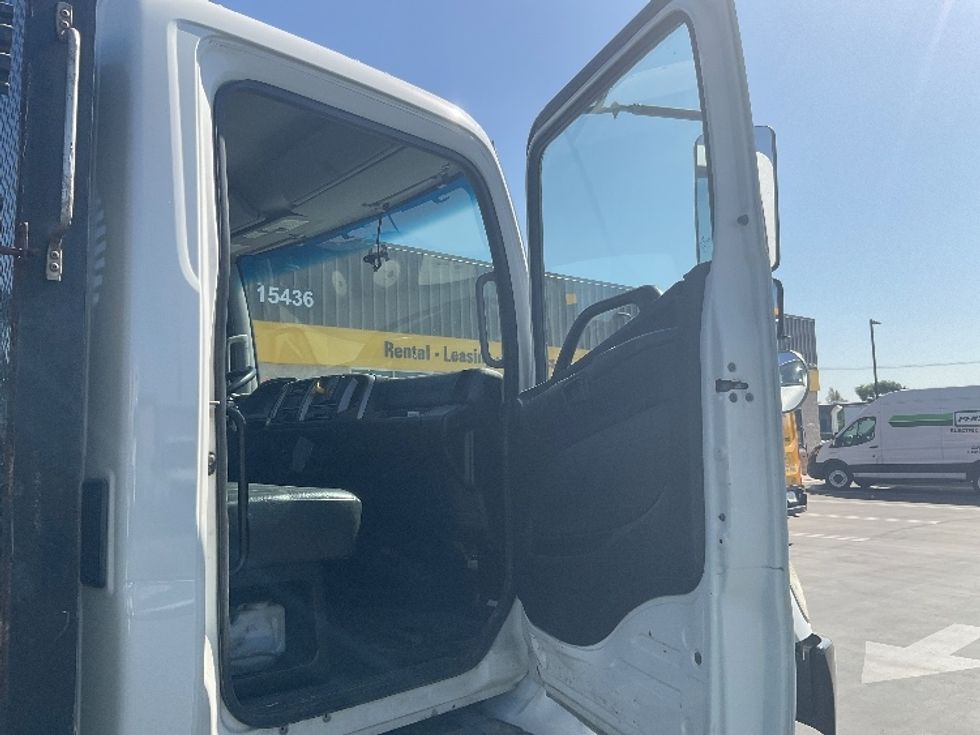 Flatbed Truck-Light and Medium Duty Trucks-Hino-2018-268-Montebello-CA-309,323\n\t\tmiles-$ 31,750 - Image 20