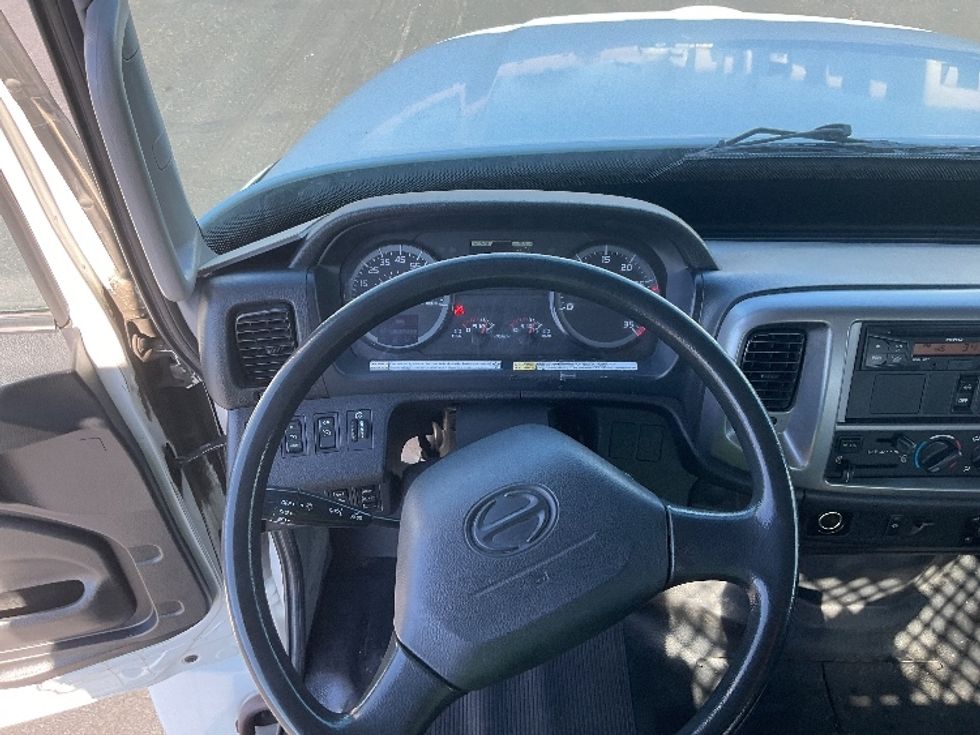 Flatbed Truck-Light and Medium Duty Trucks-Hino-2018-268-Phoenix-AZ-167,326\n\t\tmiles-$ 51,750 - Image 18