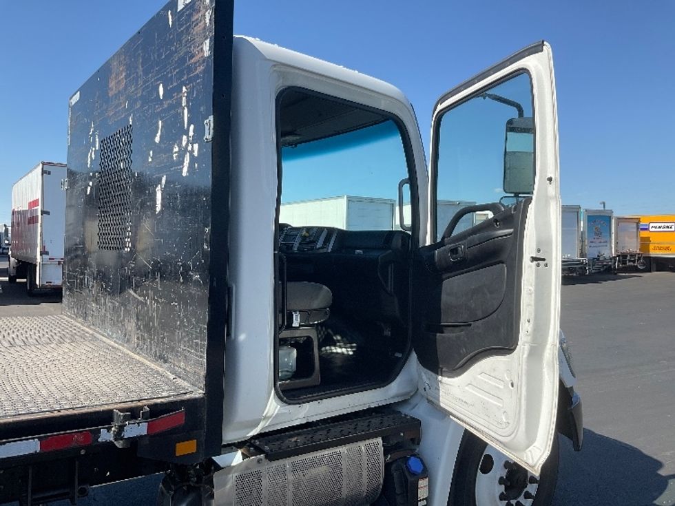 Flatbed Truck-Light and Medium Duty Trucks-Hino-2018-268-Phoenix-AZ-167,326\n\t\tmiles-$ 51,750 - Image 20
