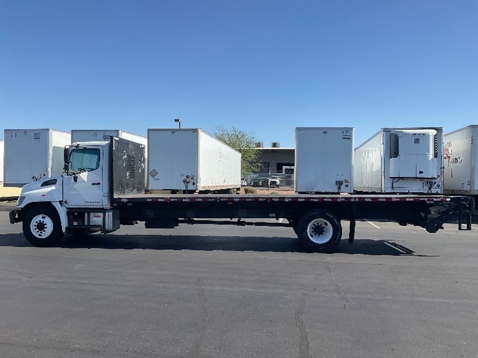 Flatbed Truck-Light and Medium Duty Trucks-Hino-2018-268-Phoenix-AZ-167,326\n\t\tmiles-$ 51,750 - Image 4