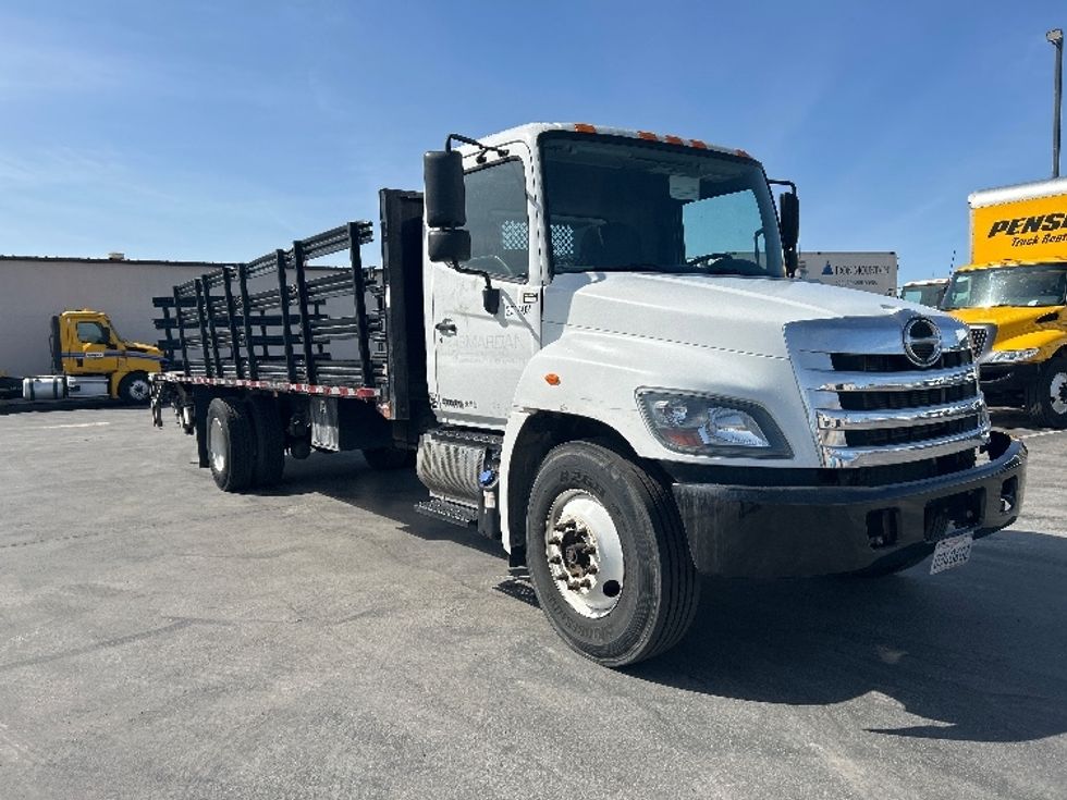 Flatbed Truck-Light and Medium Duty Trucks-Hino-2018-268-Santa Maria-CA-141,567\n\t\tmiles-$ 57,750 - Image 1