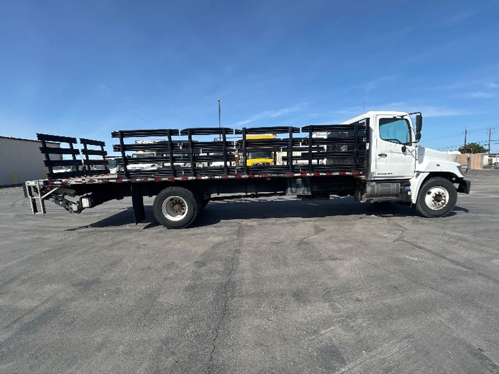 Flatbed Truck-Light and Medium Duty Trucks-Hino-2018-268-Santa Maria-CA-141,567\n\t\tmiles-$ 57,750 - Image 12