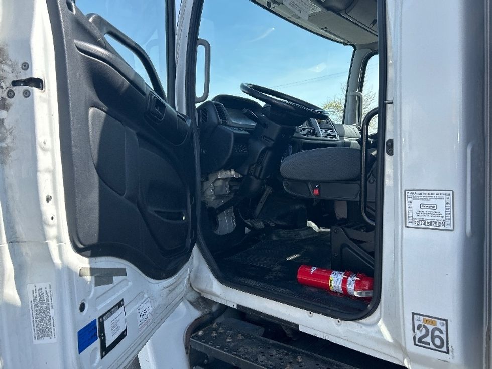 Flatbed Truck-Light and Medium Duty Trucks-Hino-2018-268-Santa Maria-CA-141,567\n\t\tmiles-$ 57,750 - Image 13