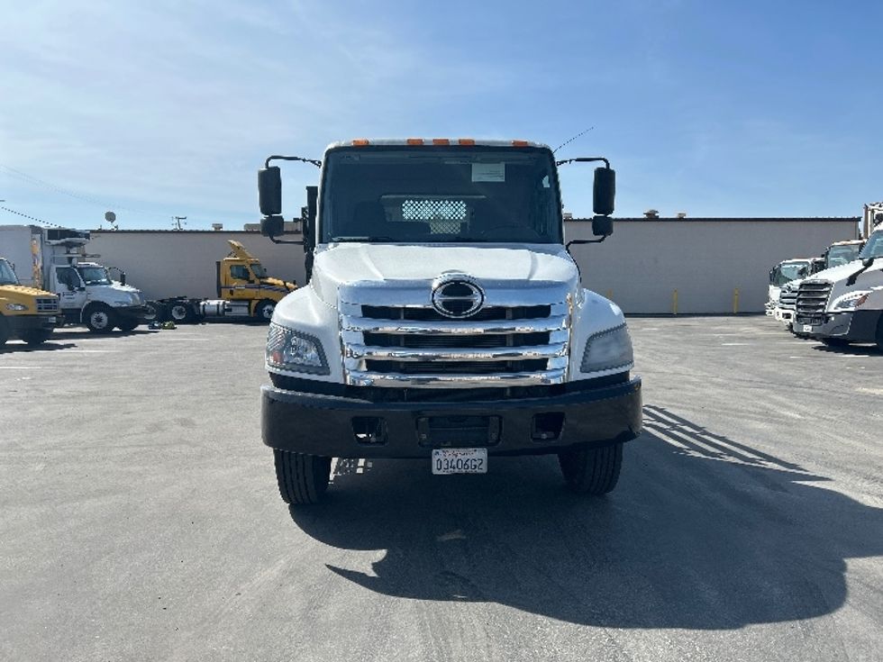 Flatbed Truck-Light and Medium Duty Trucks-Hino-2018-268-Santa Maria-CA-141,567\n\t\tmiles-$ 57,750 - Image 2