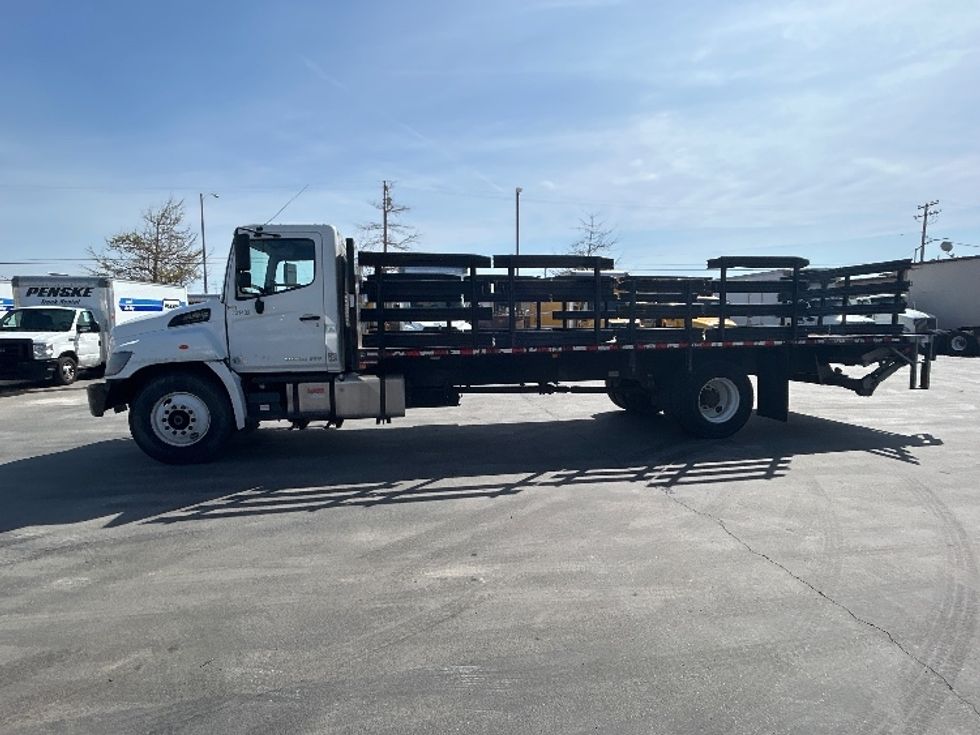Flatbed Truck-Light and Medium Duty Trucks-Hino-2018-268-Santa Maria-CA-141,567\n\t\tmiles-$ 57,750 - Image 4