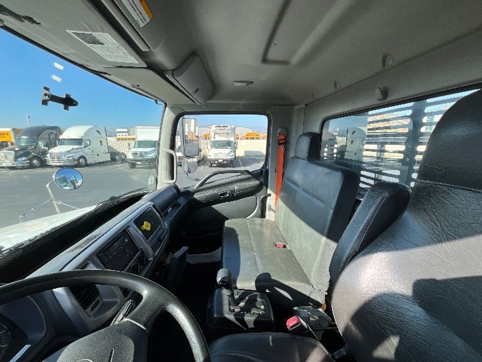 Flatbed Truck-Light and Medium Duty Trucks-Hino-2018-268-Torrance-CA-156,185\n\t\tmiles-$ 43,000 - Image 14