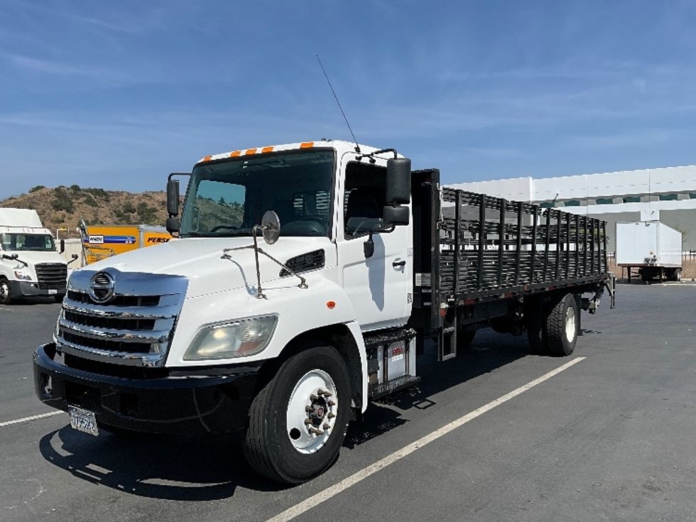 Flatbed Truck-Light and Medium Duty Trucks-Hino-2018-268-Torrance-CA-156,185\n\t\tmiles-$ 43,000 - Image 3