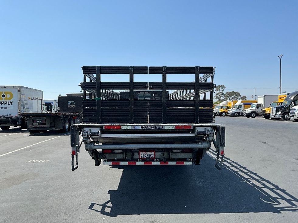 Flatbed Truck-Light and Medium Duty Trucks-Hino-2018-268-Torrance-CA-156,185\n\t\tmiles-$ 43,000 - Image 7