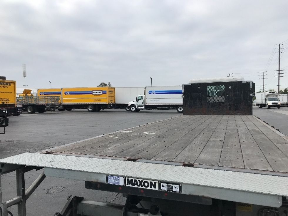 Flatbed Truck-Light and Medium Duty Trucks-Hino-2018-268-Torrance-CA-160,120\n\t\tmiles-$ 53,750 - Image 10