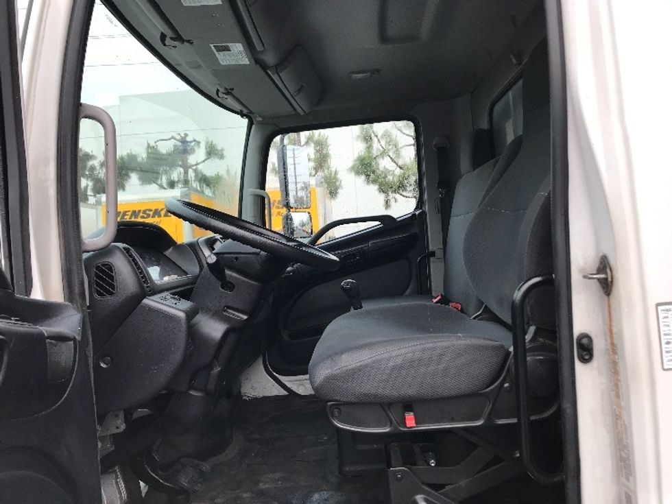 Flatbed Truck-Light and Medium Duty Trucks-Hino-2018-268-Torrance-CA-160,120\n\t\tmiles-$ 53,750 - Image 16