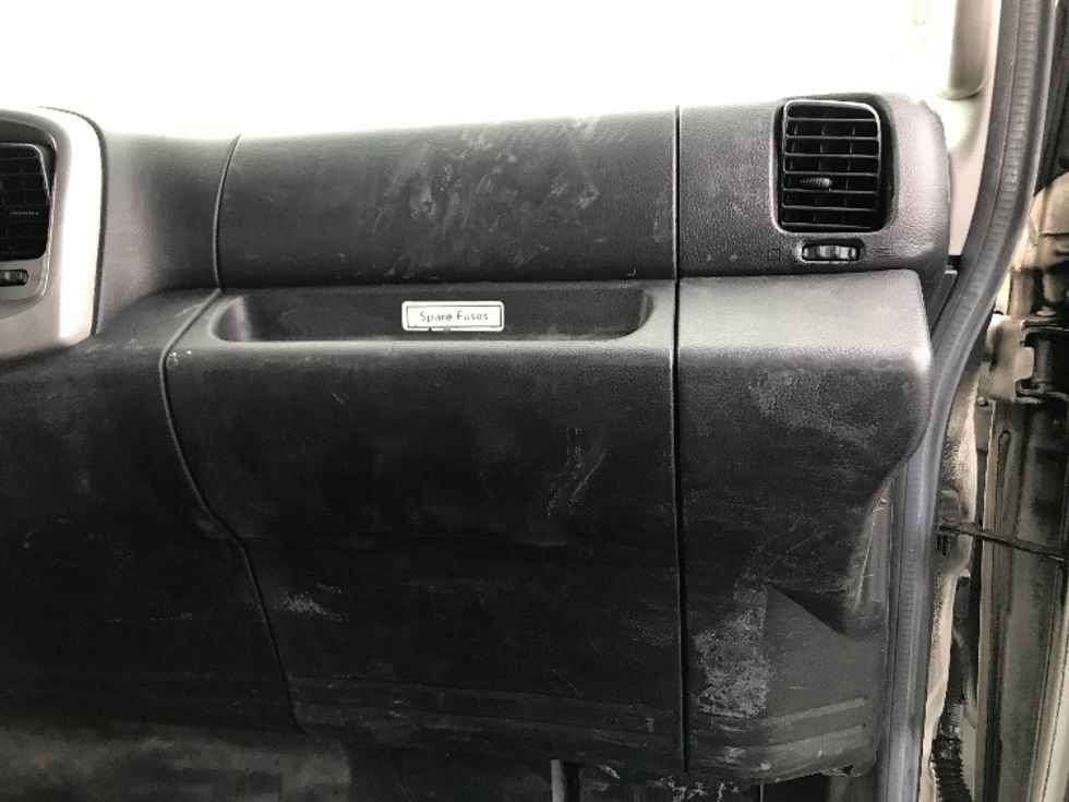 Flatbed Truck-Light and Medium Duty Trucks-Hino-2018-268-Torrance-CA-160,120\n\t\tmiles-$ 53,750 - Image 20