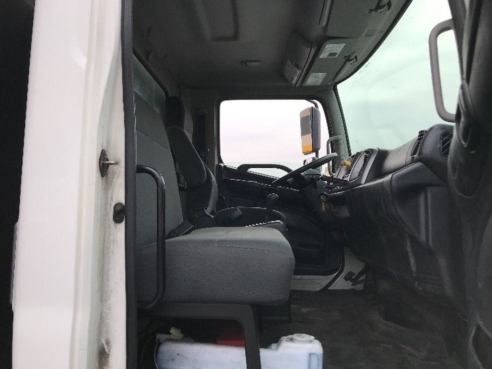 Flatbed Truck-Light and Medium Duty Trucks-Hino-2018-268-Torrance-CA-160,120\n\t\tmiles-$ 53,750 - Image 21