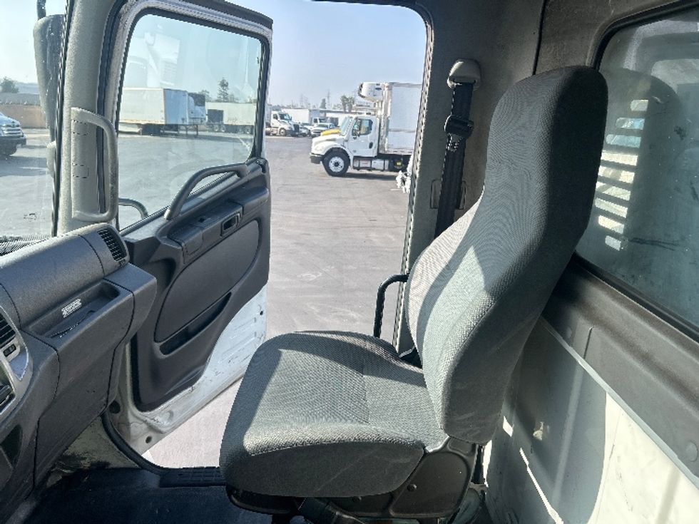 Flatbed Truck-Light and Medium Duty Trucks-Hino-2018-268-Torrance-CA-390,783\n\t\tmiles-$ 20,750 - Image 19