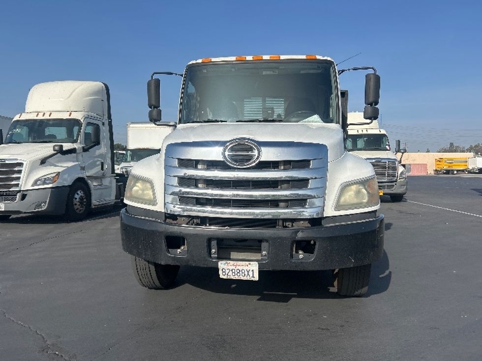 Flatbed Truck-Light and Medium Duty Trucks-Hino-2018-268-Torrance-CA-390,783\n\t\tmiles-$ 20,750 - Image 2
