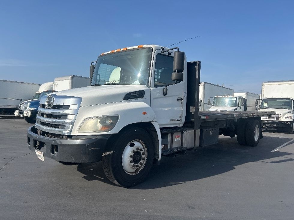 Flatbed Truck-Light and Medium Duty Trucks-Hino-2018-268-Torrance-CA-390,783\n\t\tmiles-$ 20,750 - Image 3