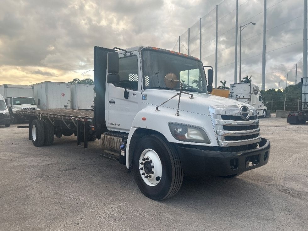 Flatbed Truck-Light and Medium Duty Trucks-Hino-2018-338-Medley-FL-250,894\n\t\tmiles-$ 28,000 - Image 1