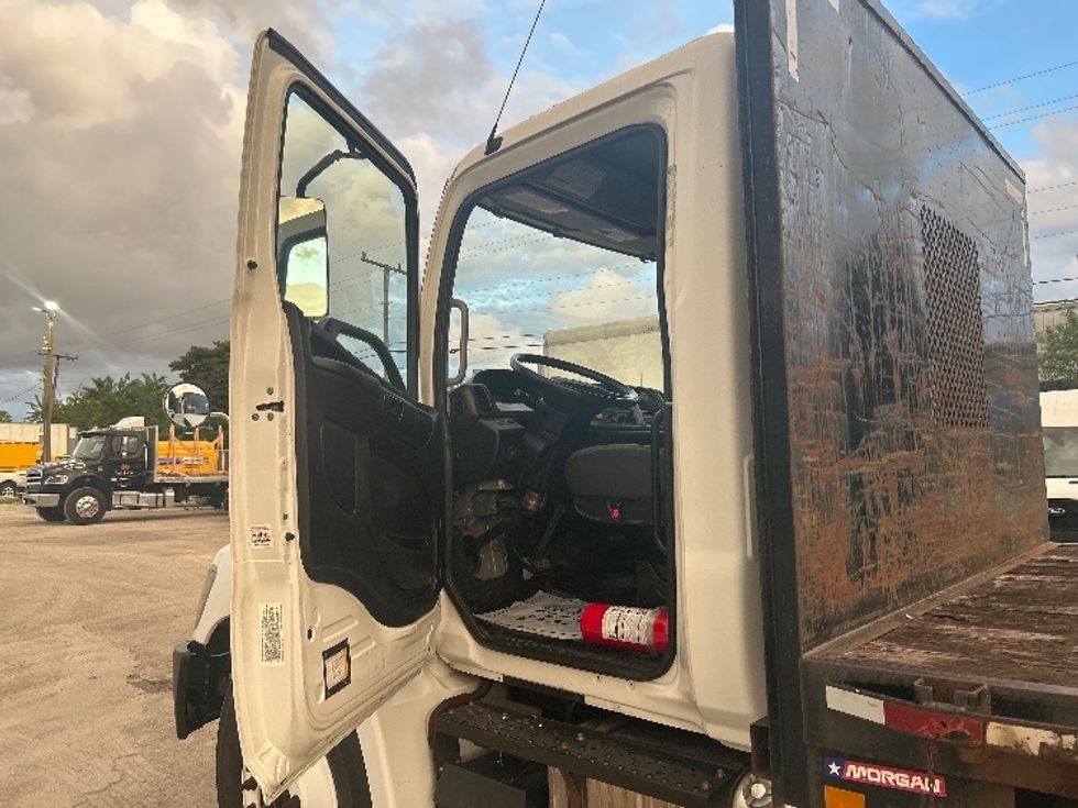 Flatbed Truck-Light and Medium Duty Trucks-Hino-2018-338-Medley-FL-250,894\n\t\tmiles-$ 28,000 - Image 15