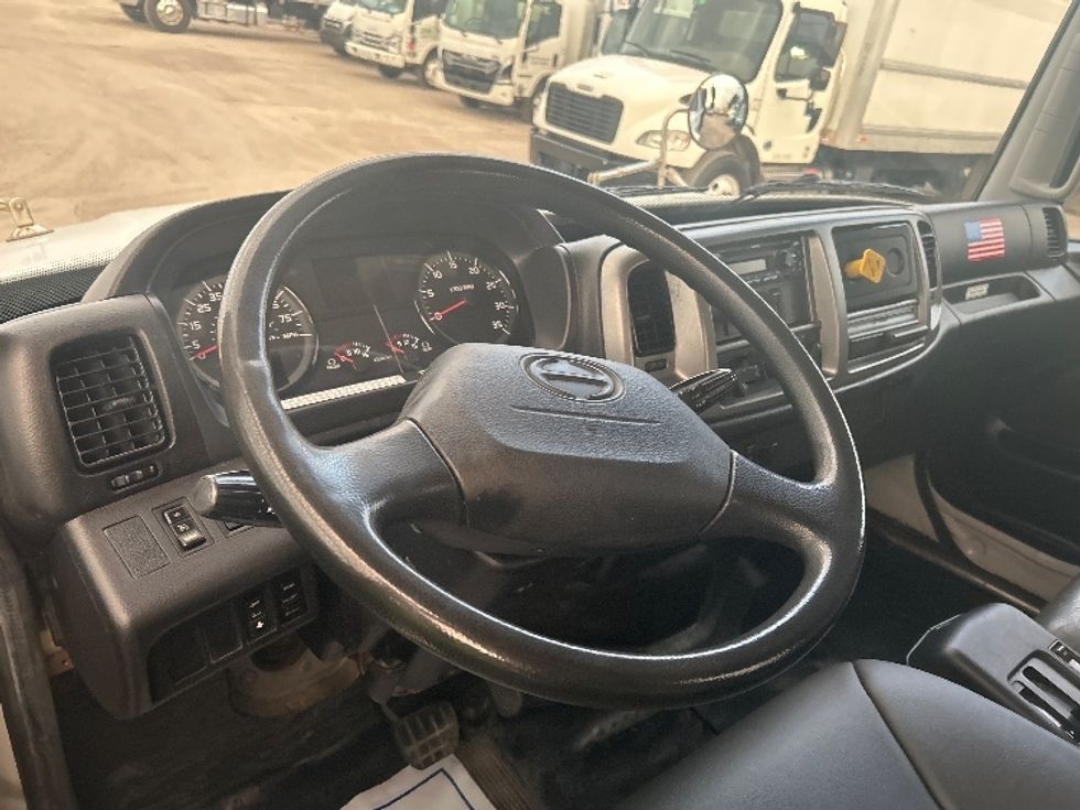 Flatbed Truck-Light and Medium Duty Trucks-Hino-2018-338-Medley-FL-250,894\n\t\tmiles-$ 28,000 - Image 16