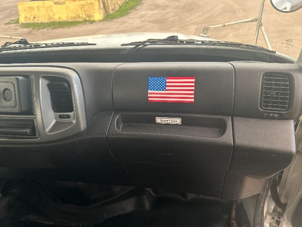 Flatbed Truck-Light and Medium Duty Trucks-Hino-2018-338-Medley-FL-250,894\n\t\tmiles-$ 28,000 - Image 18