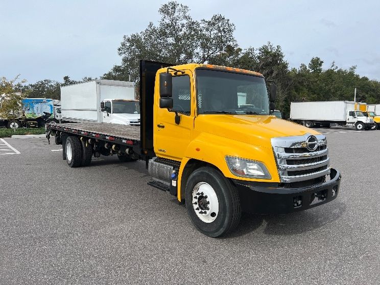 Used Flatbed Trucks for Sale in FL - Penske Used Trucks