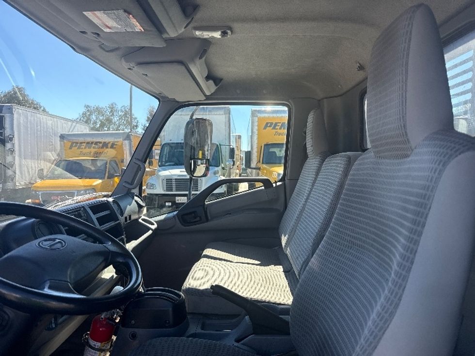 Flatbed Truck-Light and Medium Duty Trucks-Hino-2019-155-Fontana-CA-177,460\n\t\tmiles-$ 28,250 - Image 17