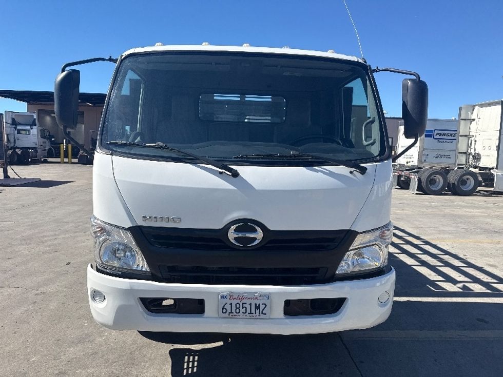 Flatbed Truck-Light and Medium Duty Trucks-Hino-2019-155-Fontana-CA-177,460\n\t\tmiles-$ 28,250 - Image 2