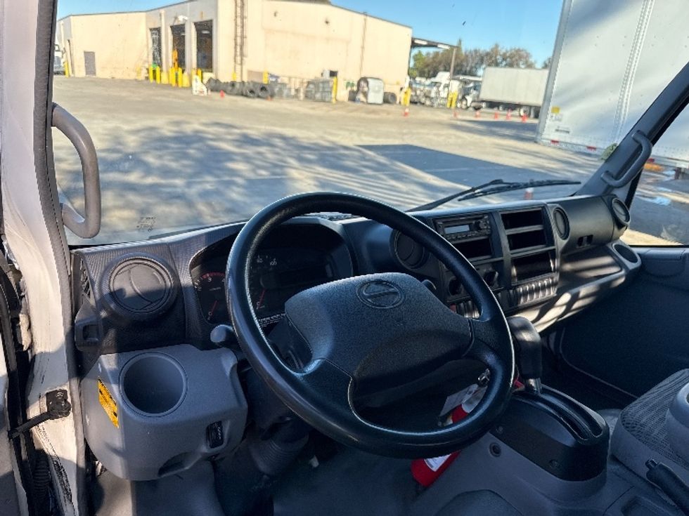Flatbed Truck-Light and Medium Duty Trucks-Hino-2019-155-Fontana-CA-179,683\n\t\tmiles-$ 26,250 - Image 14