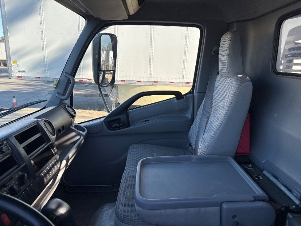 Flatbed Truck-Light and Medium Duty Trucks-Hino-2019-155-Fontana-CA-179,683\n\t\tmiles-$ 26,250 - Image 16