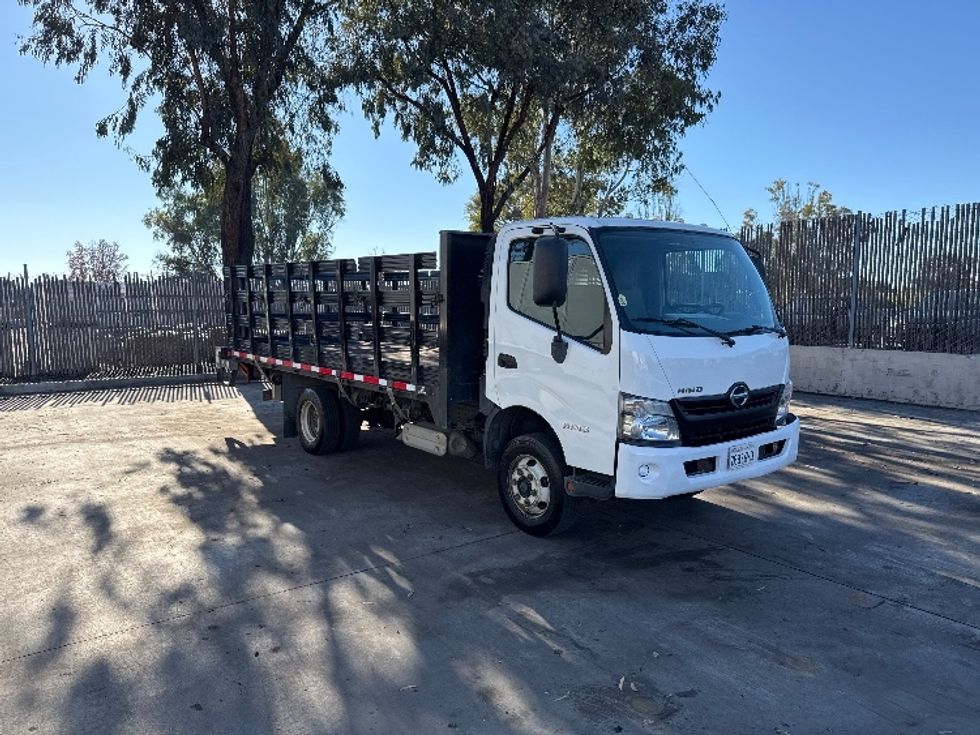 Flatbed Truck-Light and Medium Duty Trucks-Hino-2019-155-Fontana-CA-179,683\n\t\tmiles-$ 26,250 - Image 3