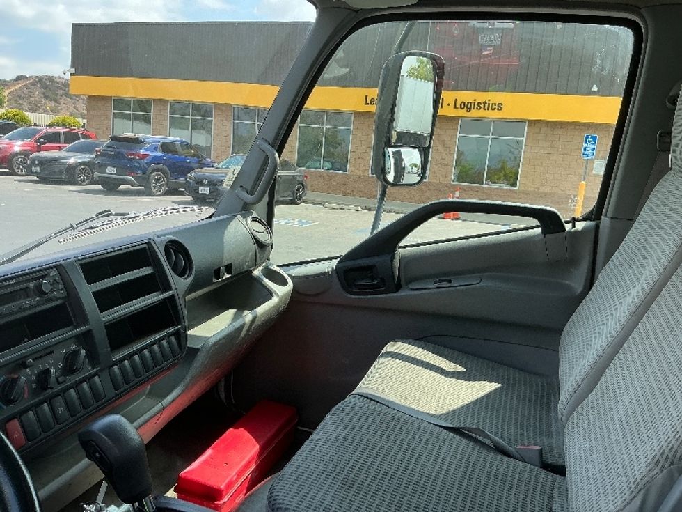 Flatbed Truck-Light and Medium Duty Trucks-Hino-2019-155-Torrance-CA-89,918\n\t\tmiles-$ 42,250 - Image 19