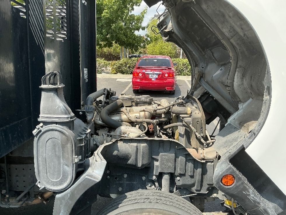 Flatbed Truck-Light and Medium Duty Trucks-Hino-2019-155-Torrance-CA-89,918\n\t\tmiles-$ 42,250 - Image 23