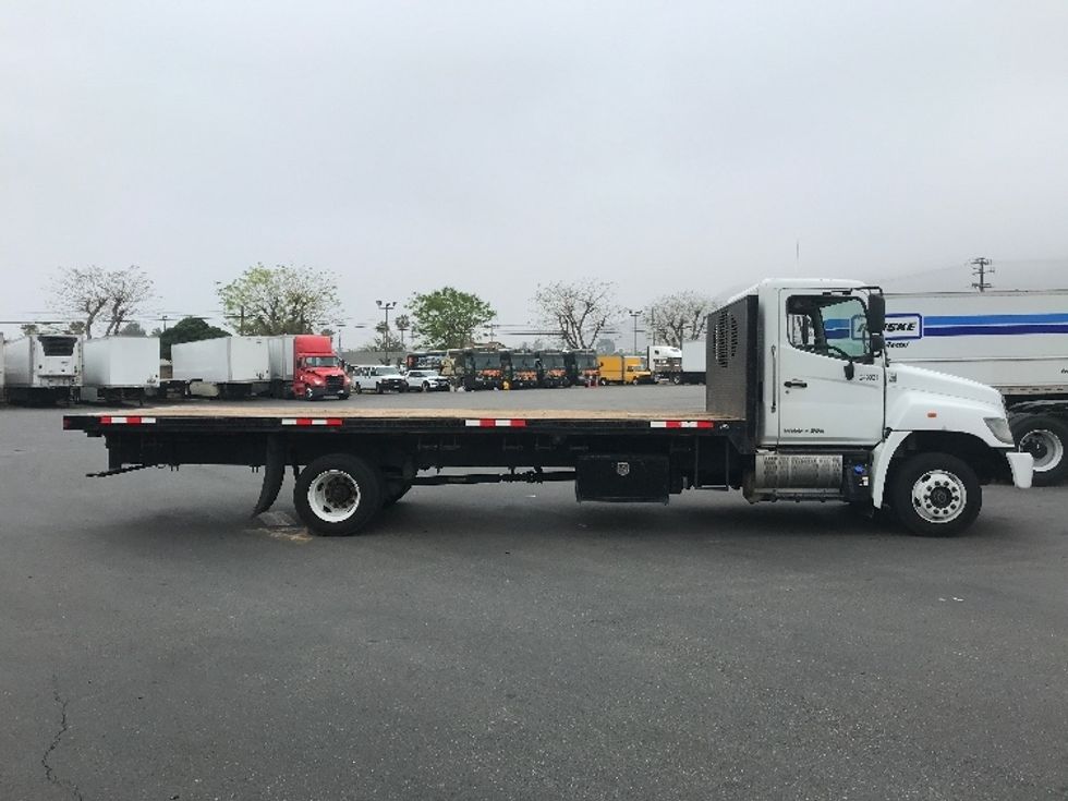 Flatbed Truck-Light and Medium Duty Trucks-Hino-2019-258LP-Jurupa Valley-CA-411,983\n\t\tmiles-$ 22,000 - Image 11
