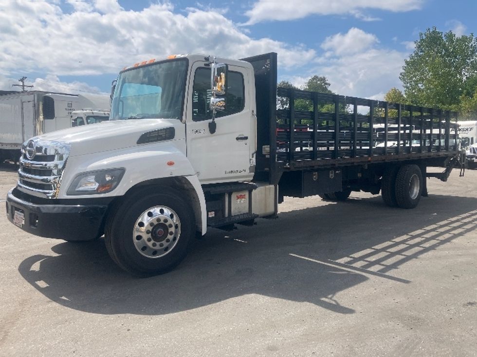 Flatbed Truck-Light and Medium Duty Trucks-Hino-2019-268-Auburn-MA-251,700\n\t\tmiles-$ 36,250 - Image 3