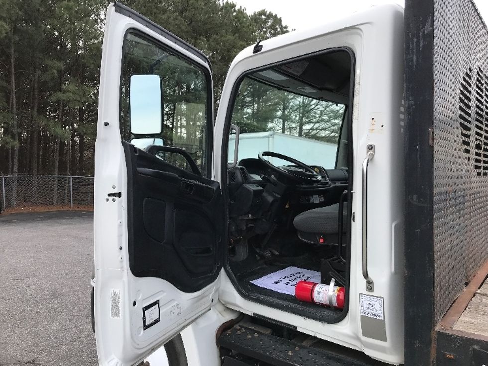 Flatbed Truck-Light and Medium Duty Trucks-Hino-2019-268-Chesapeake-VA-110,273\n\t\tmiles-$ 55,500 - Image 16