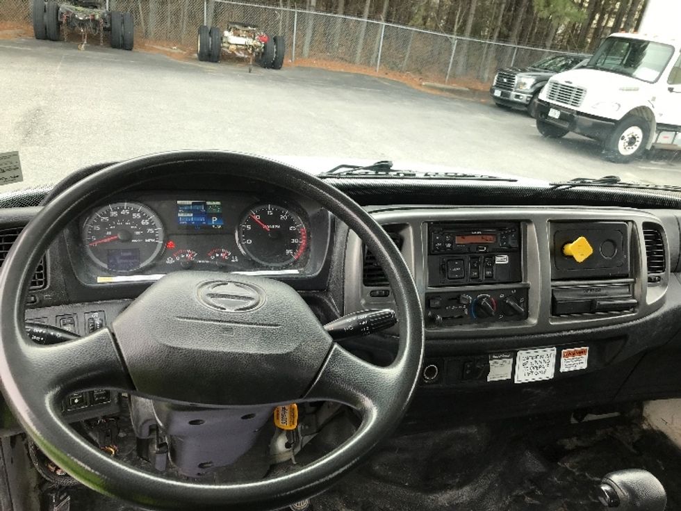 Flatbed Truck-Light and Medium Duty Trucks-Hino-2019-268-Chesapeake-VA-110,273\n\t\tmiles-$ 55,500 - Image 18