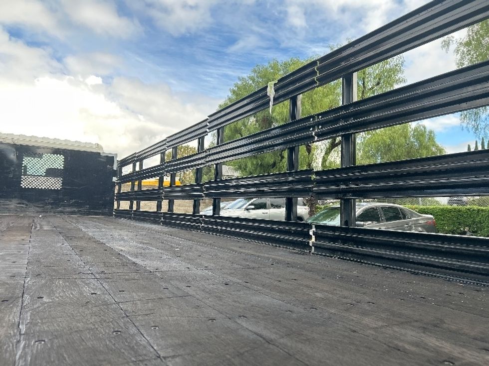 Flatbed Truck-Light and Medium Duty Trucks-Hino-2019-268-City Of Industry-CA-45,416\n\t\tmiles-$ 62,000 - Image 12