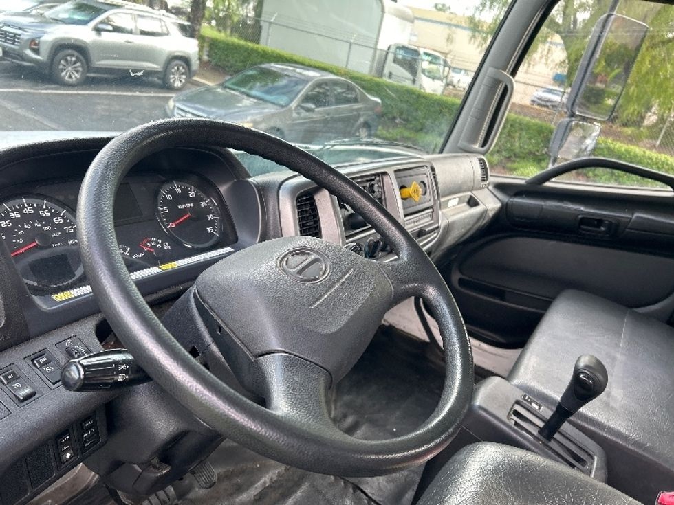 Flatbed Truck-Light and Medium Duty Trucks-Hino-2019-268-City Of Industry-CA-45,416\n\t\tmiles-$ 62,000 - Image 17