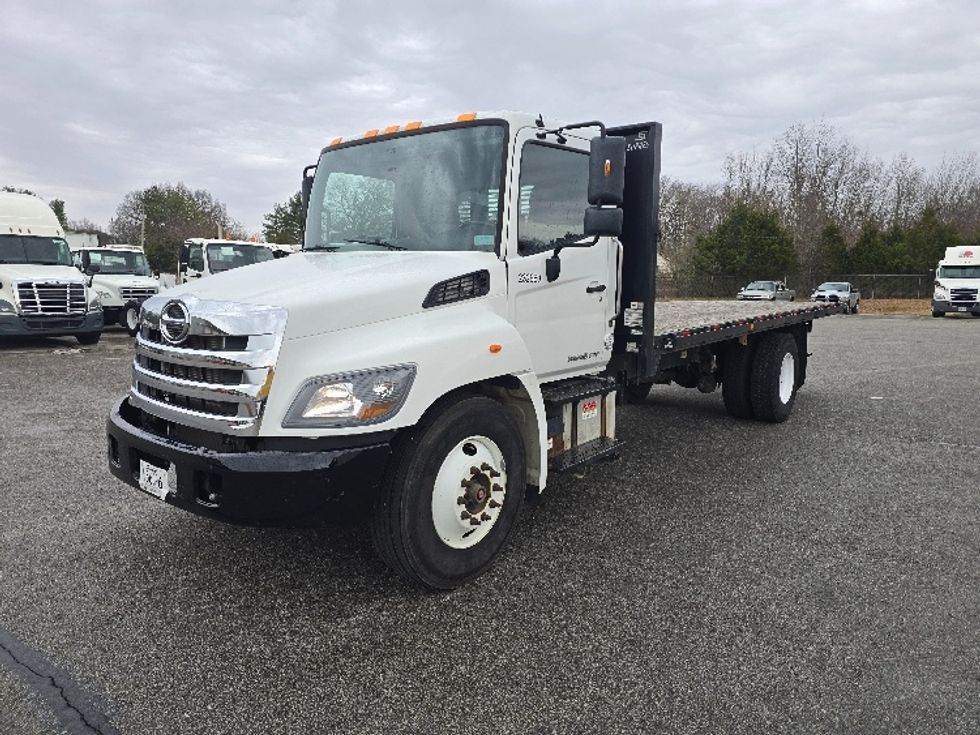 Flatbed Truck-Light and Medium Duty Trucks-Hino-2019-268-Cookeville-TN-123,121\n\t\tmiles-$ 47,250 - Image 3