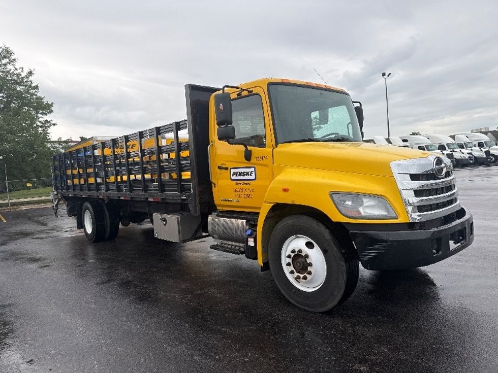 Flatbed Truck-Light and Medium Duty Trucks-Hino-2019-268-East Chicago-IN-132,649\n\t\tmiles-$ 53,250 - Image 1