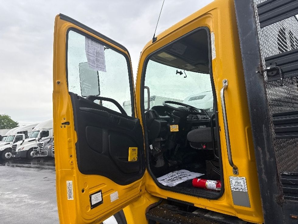 Flatbed Truck-Light and Medium Duty Trucks-Hino-2019-268-East Chicago-IN-132,649\n\t\tmiles-$ 53,250 - Image 16