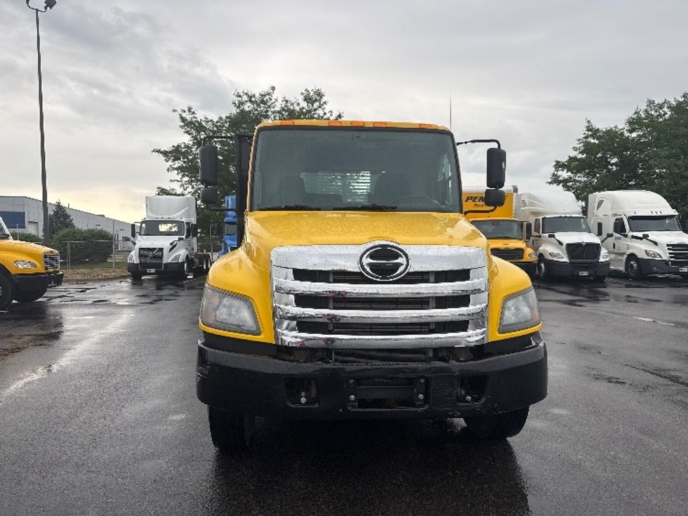 Flatbed Truck-Light and Medium Duty Trucks-Hino-2019-268-East Chicago-IN-132,649\n\t\tmiles-$ 53,250 - Image 2