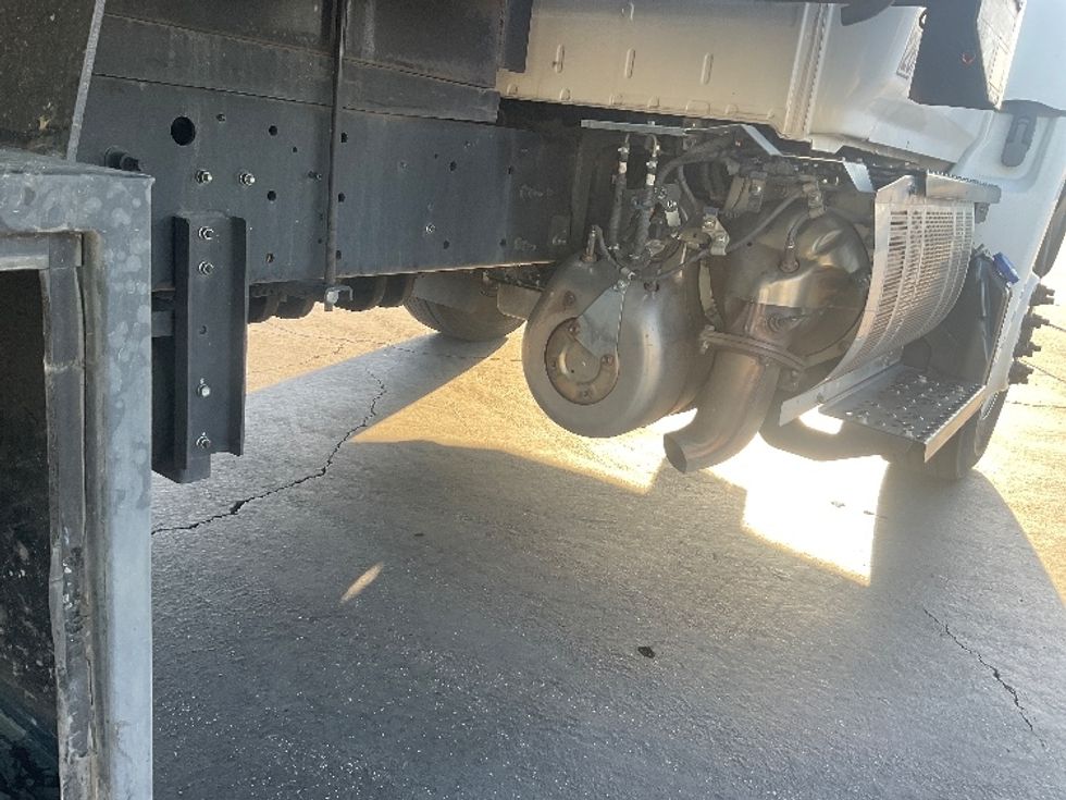 Flatbed Truck-Light and Medium Duty Trucks-Hino-2019-268-Fontana-CA-100,733\n\t\tmiles-$ 50,000 - Image 14