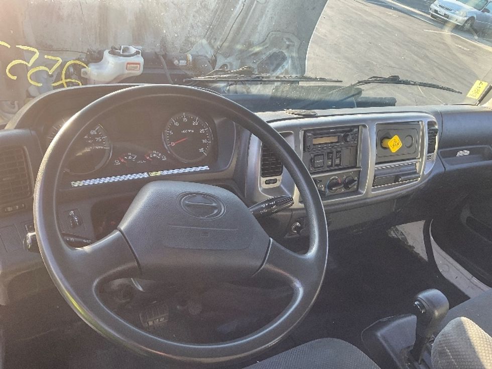 Flatbed Truck-Light and Medium Duty Trucks-Hino-2019-268-Fontana-CA-100,733\n\t\tmiles-$ 50,000 - Image 18