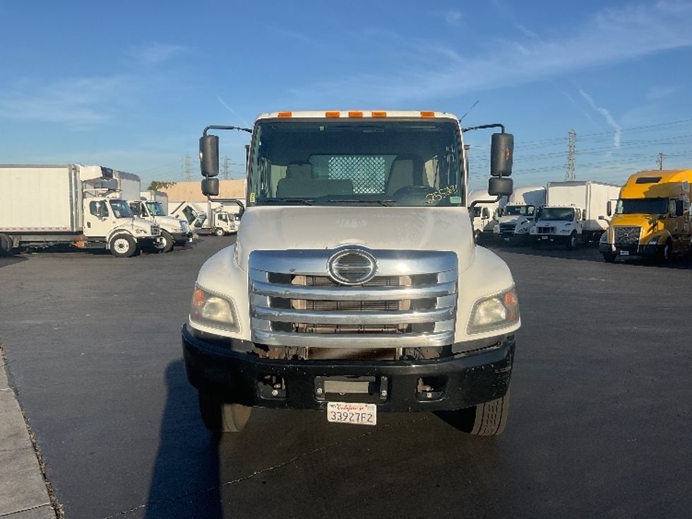 Flatbed Truck-Light and Medium Duty Trucks-Hino-2019-268-Fontana-CA-100,733\n\t\tmiles-$ 50,000 - Image 2