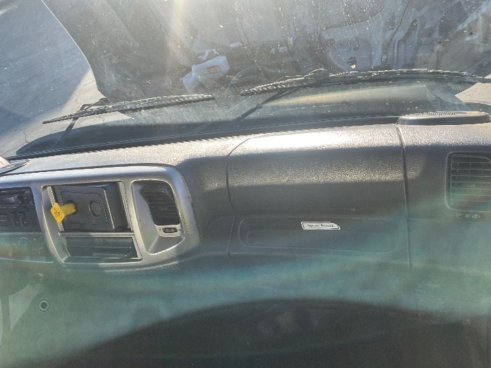 Flatbed Truck-Light and Medium Duty Trucks-Hino-2019-268-Fontana-CA-100,733\n\t\tmiles-$ 50,000 - Image 21